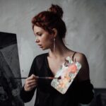 Donne Artiste: Ispirazioni Rinascimentali in un Contesto Moderno