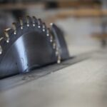 Impara a Creare Mobili Unici con Tecniche di Falegnameria Innovativa