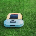 Come programmare robot tagliaerbe per più giardini