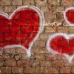 Fai Brillare la Tua Casa: Tecniche di Verniciatura e Decorazione